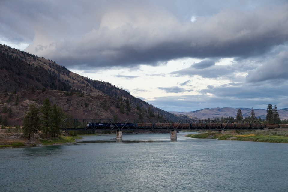 The MRL Night Gas (MRL 821) with MRL 4408-4406 crossing the Flathead River west of Perma, Mont.